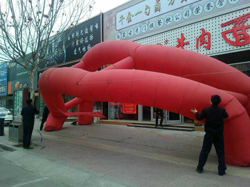 拆除充气拱门